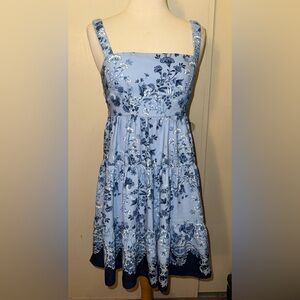 Trixxi baby Blue navy white Floral tiered back cutout Dress sm